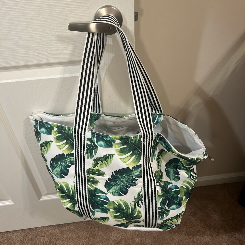 Tropical Leaf Print Tote Bag